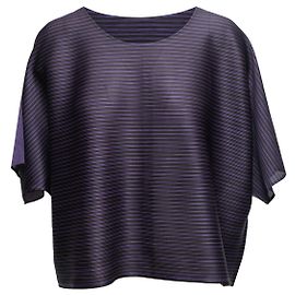Autre Marque Top a rayas Issey Miyake Plisse Pleats Please color berenjena Talla US S/M