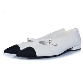 Chanel, ballerine 2024 con cinturino Mary Jane