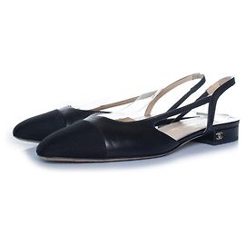 Chanel, sandali slingback in pelle nera