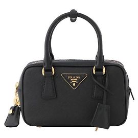 Prada Saffiano Triangle Logo Schultertasche Black NZV