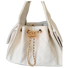 Chanel 25 Bucket Bag White Caviar Leather