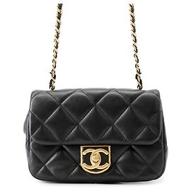 Chanel Black Matelassé Schultertasche mit Kette