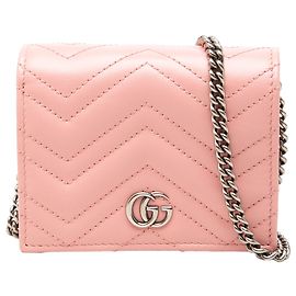 Gucci Portafoglio Mini GG Marmont Matelassé in pelle di vitello Rosa con catena