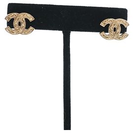 Chanel Gold CC vergoldete Ohrstecker