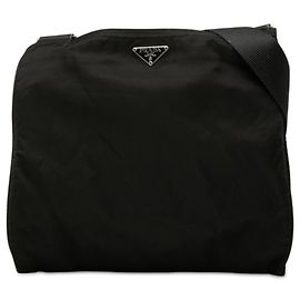 Sac bandoulière Prada avec plaque logo triangle