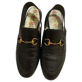 Gucci Mocassini slingback in pelle nera con morsetto