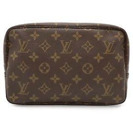 Louis Vuitton Trousse Toilette 23