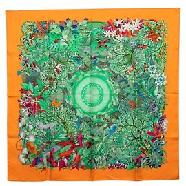 Hermès Foulard Hermes Carre 90 Au Coeur de la Vie