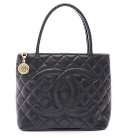 Chanel Reissue Tote Bag aus schwarzem genarbtem Kalbsleder