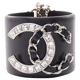 Chanel Coco Mark B18K Armreif Accessory