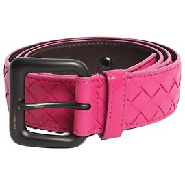 Bottega Veneta Gürtel aus Intrecciato-Leder in Rosa