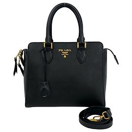 Borsa a tracolla in pelle con logo Prada