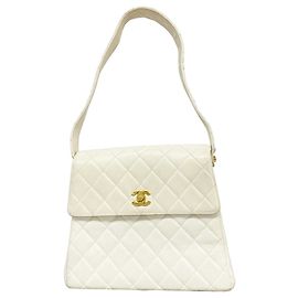 Bolso de hombro Chanel Matelassé White