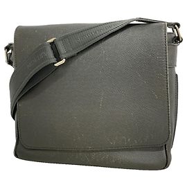 Sac à épaule Louis Vuitton Taiga Roman PM
