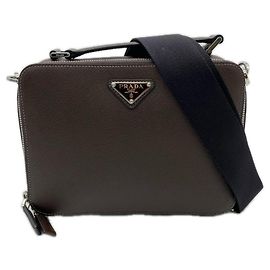 PRADA Schultertasche aus Saffiano-Leder Brick