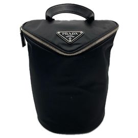Bolsa de um ombro Prada Re-Nylon com logótipo triangular