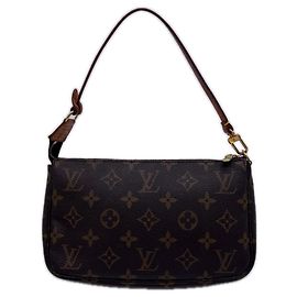 Louis Vuitton Monogram Pochette Handtasche