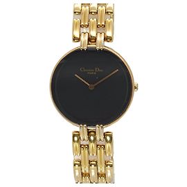 Christian Dior Tasche
Beera Quarz-Uhr für Damen