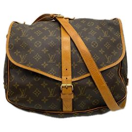Bolsa de Ombro Louis Vuitton Monogram Saumur 35
