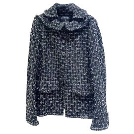 Chaquetas Chanel La Petite Veste Noire