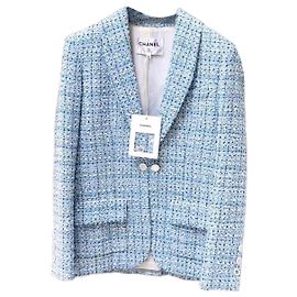 Chaquetas Chanel La Petite Veste Noire