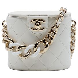 Borsa Vanity crossbody elegante Chanel CC in pelle di agnello bianca con catena