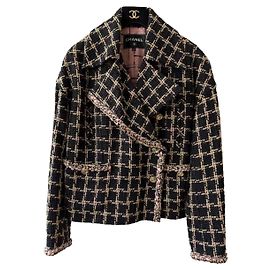 Chaquetas Chanel La Petite Veste Noire