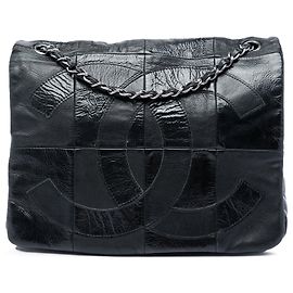 Bolso de hombro Brooklyn Flap de patchwork de piel de cordero y charol negro Chanel