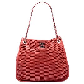 Tote Up In The Air Chanel in pelle di vitello traforata rossa