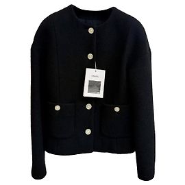 Chaquetas Chanel La Petite Veste Noire