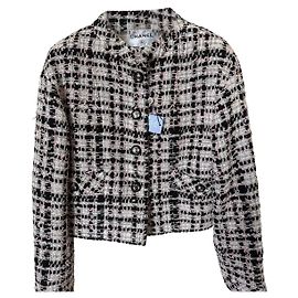 Chaquetas Chanel La Petite Veste Noire