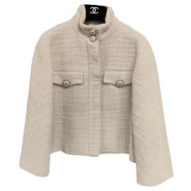 Chaquetas Chanel La Petite Veste Noire