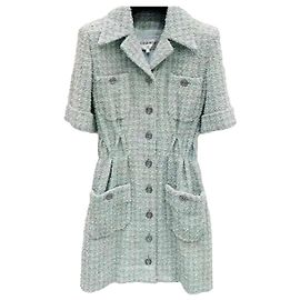 Chanel Kleid aus grünem Tweed Größe 34