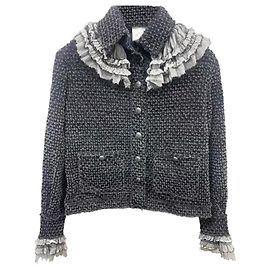 Chanel La Petite Veste Noire Jacken
