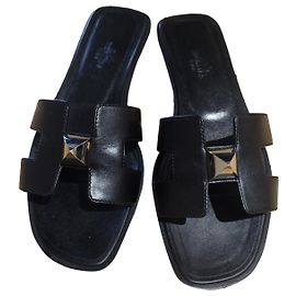 Sandalias Hermès Oran de cuero negro talla 36
