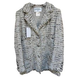 Chaquetas Chanel La Petite Veste Noire