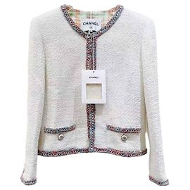 Chaquetas Chanel La Petite Veste Noire