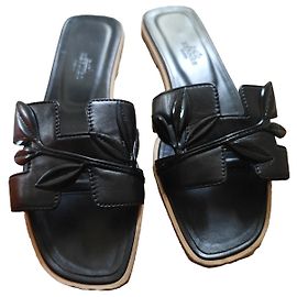 Sandalias Hermès Oran de cuero negro