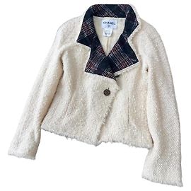 Chaquetas Chanel La Petite Veste Noire