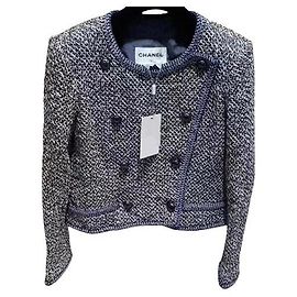 Chanel La Petite Veste Noire Jacken