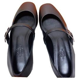 Hermès Ballerinas aus Leder Schwarz 36