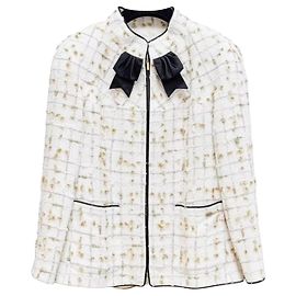 Chaquetas Chanel La Petite Veste Noire