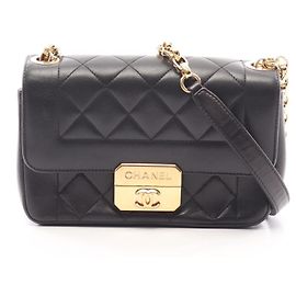 Chanel Chic With Me Matelassé Schultertasche
