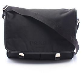 Bolsa de ombro e messenger Prada preta