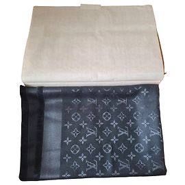 Louis Vuitton Châle MNG Classique Monogramme Gris