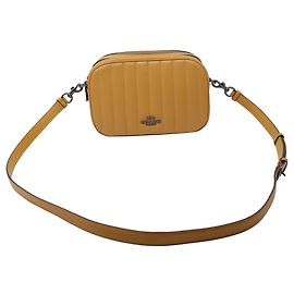 Borsa camera Coach Jes trapuntata con doppia zip in pelle gialla