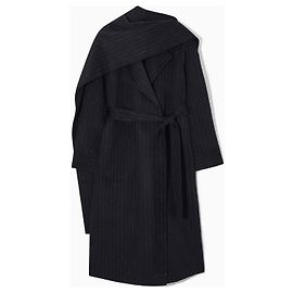 Abrigo de lana con bufanda COS