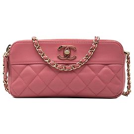Clutch Chanel Mademoiselle Vintage con catena e doppia zip in pelle d'agnello matelassé rosa