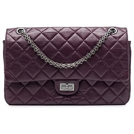 Chanel Reissue 2.55 Double Flap 226 in pelle di vitello invecchiata metallizzata matelassé viola