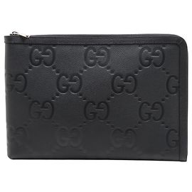 Clutch Gucci in pelle di vitello Jumbo GG nera